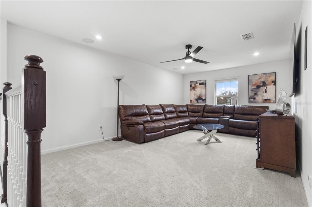 For Sale: $600,000 (4 beds, 3 baths, 3334 Square Feet)