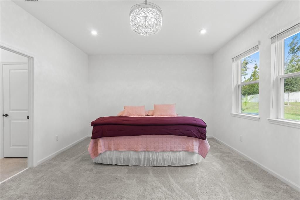 For Sale: $600,000 (4 beds, 3 baths, 3334 Square Feet)