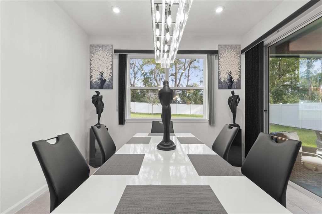 For Sale: $600,000 (4 beds, 3 baths, 3334 Square Feet)