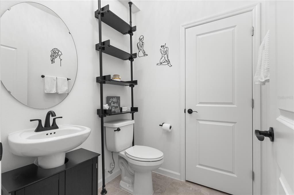 For Sale: $600,000 (4 beds, 3 baths, 3334 Square Feet)