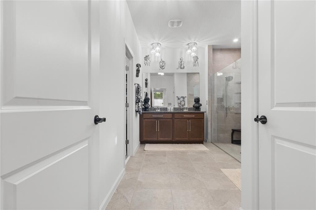 For Sale: $600,000 (4 beds, 3 baths, 3334 Square Feet)