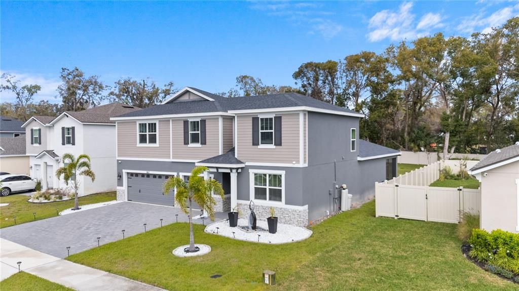 For Sale: $600,000 (4 beds, 3 baths, 3334 Square Feet)