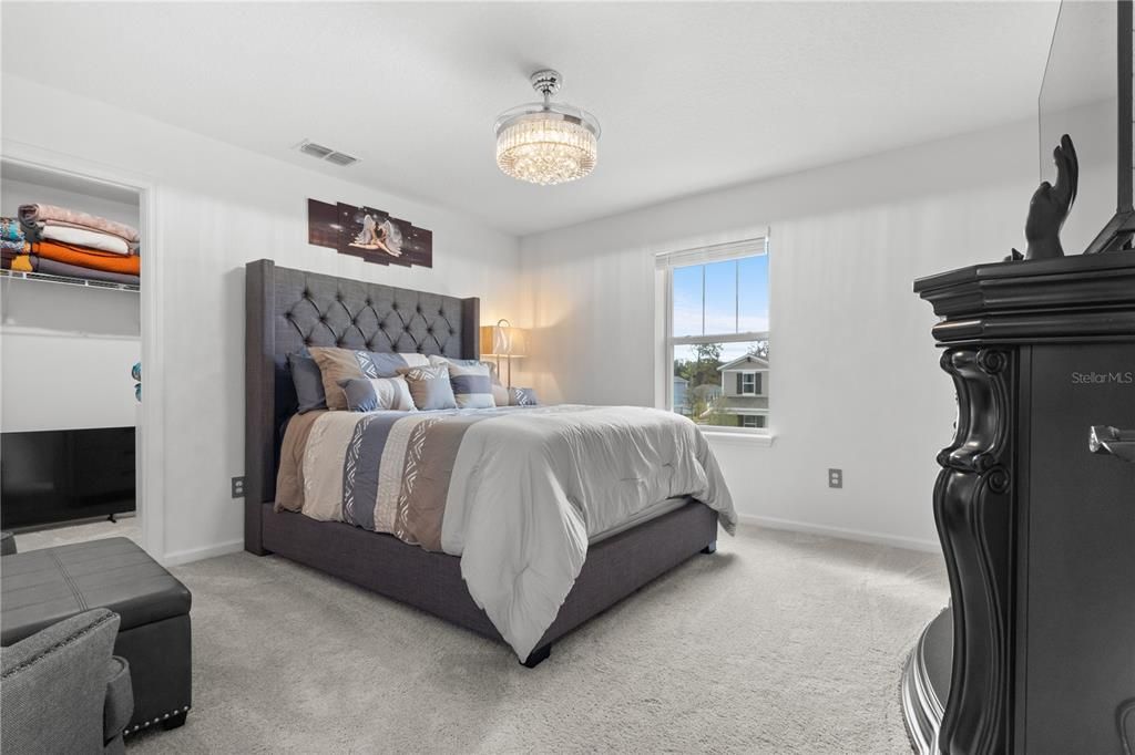 For Sale: $600,000 (4 beds, 3 baths, 3334 Square Feet)