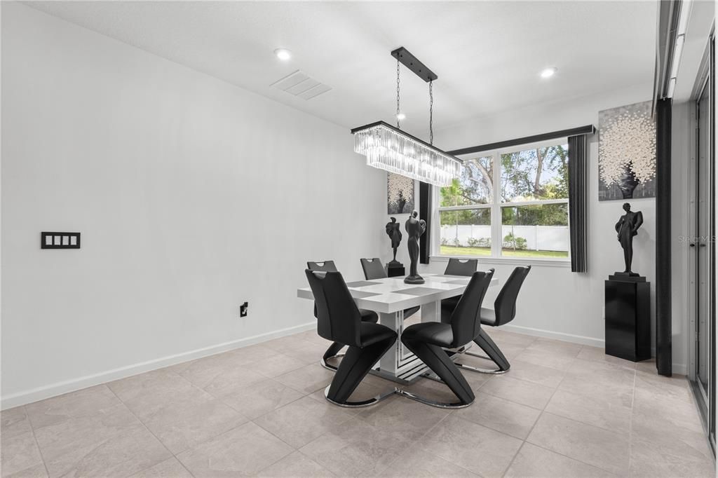 For Sale: $600,000 (4 beds, 3 baths, 3334 Square Feet)