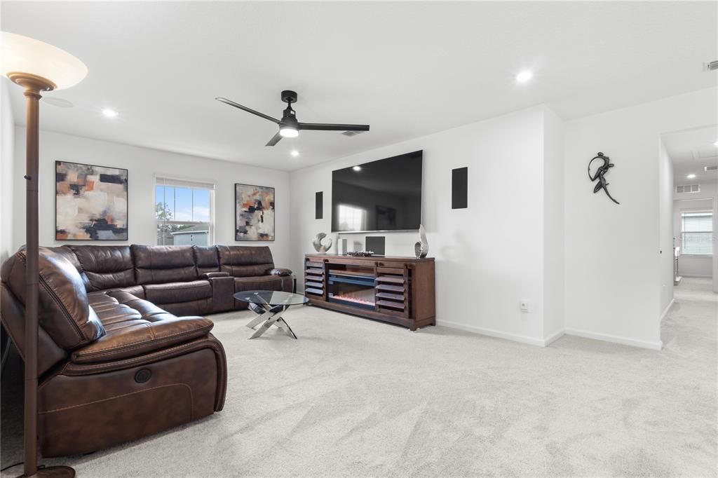 For Sale: $600,000 (4 beds, 3 baths, 3334 Square Feet)