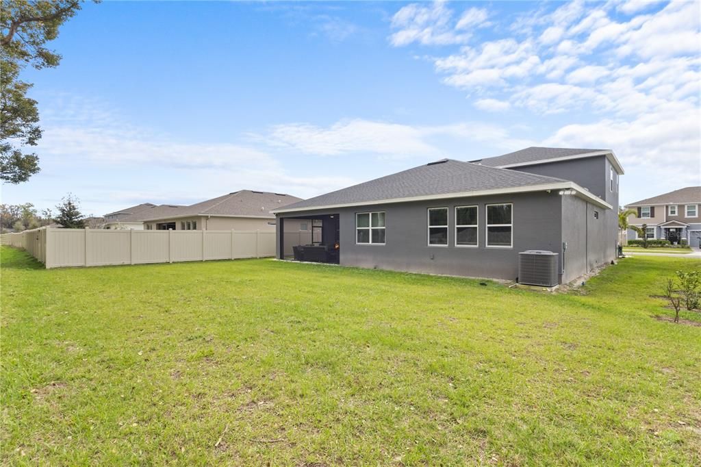 For Sale: $600,000 (4 beds, 3 baths, 3334 Square Feet)