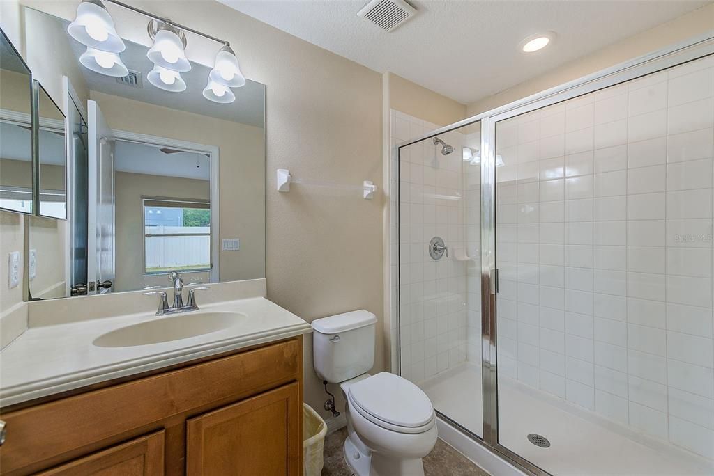 For Sale: $294,000 (3 beds, 2 baths, 1275 Square Feet)