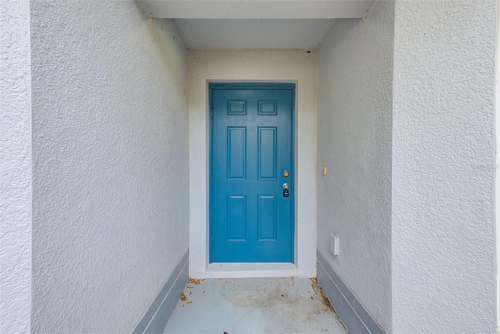 For Sale: $294,000 (3 beds, 2 baths, 1275 Square Feet)