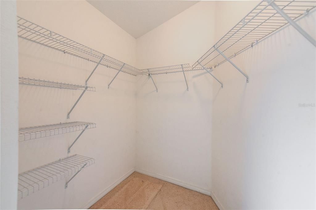 For Sale: $294,000 (3 beds, 2 baths, 1275 Square Feet)