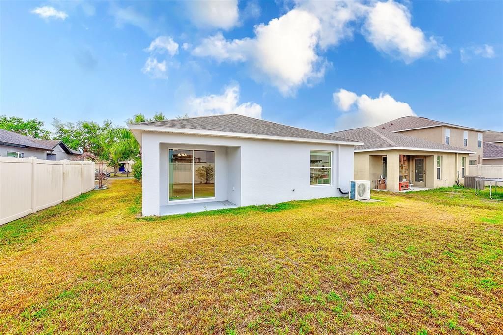 For Sale: $294,000 (3 beds, 2 baths, 1275 Square Feet)