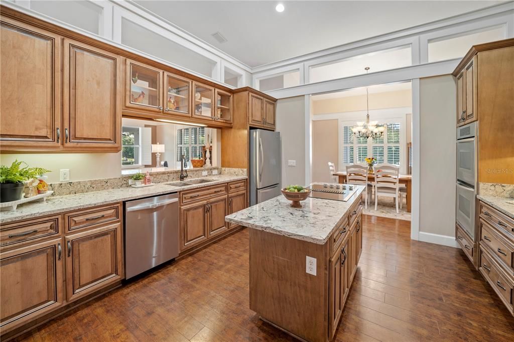 For Sale: $949,000 (3 beds, 3 baths, 2486 Square Feet)