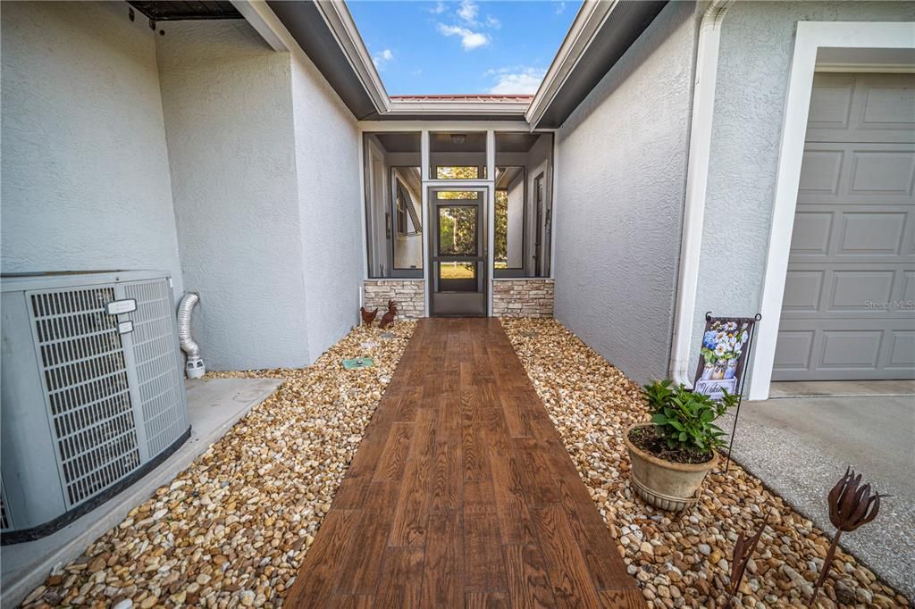 For Sale: $949,000 (3 beds, 3 baths, 2486 Square Feet)