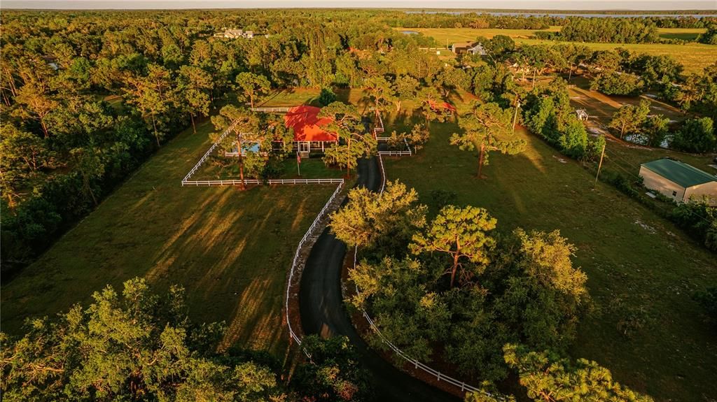 For Sale: $949,000 (3 beds, 3 baths, 2486 Square Feet)