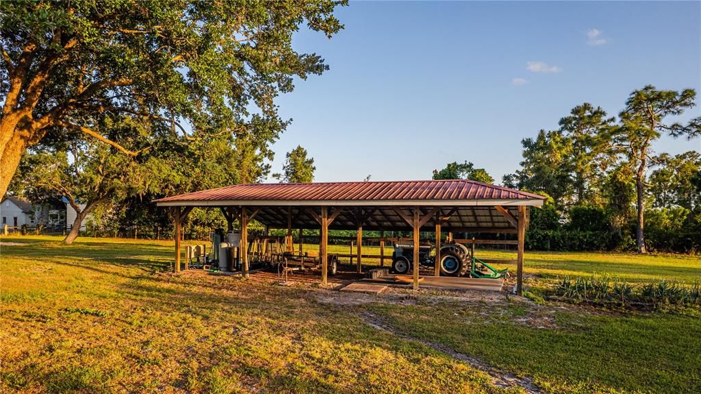 For Sale: $949,000 (3 beds, 3 baths, 2486 Square Feet)