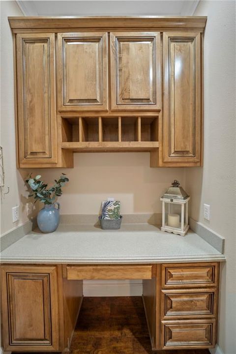 For Sale: $949,000 (3 beds, 3 baths, 2486 Square Feet)