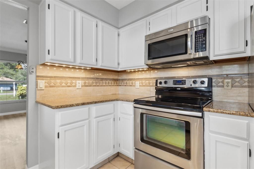 For Sale: $573,000 (4 beds, 2 baths, 2411 Square Feet)