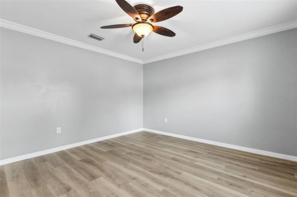 For Sale: $573,000 (4 beds, 2 baths, 2411 Square Feet)