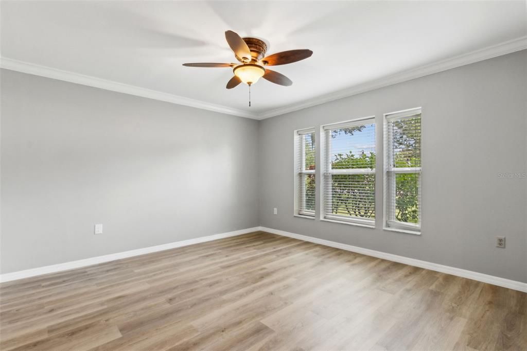 For Sale: $573,000 (4 beds, 2 baths, 2411 Square Feet)