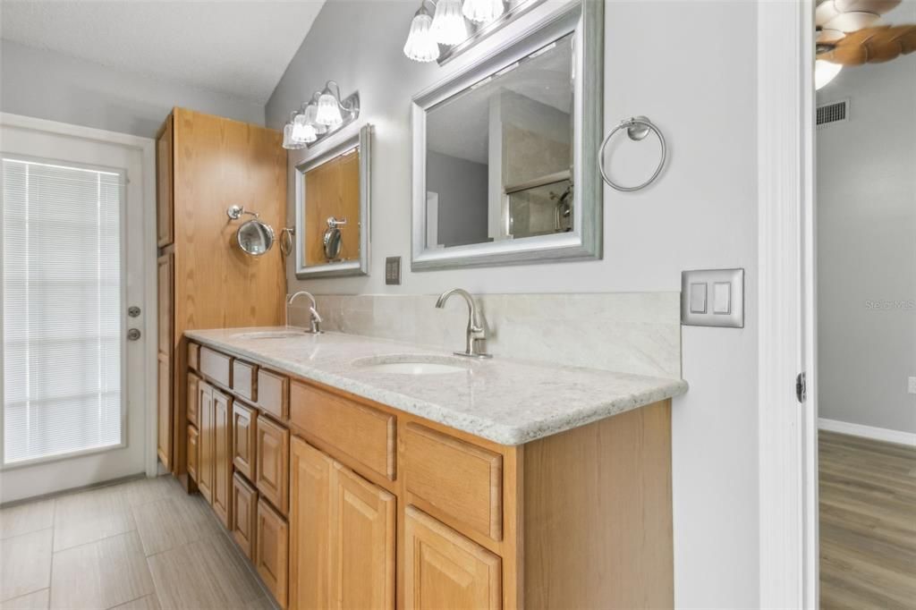 For Sale: $573,000 (4 beds, 2 baths, 2411 Square Feet)