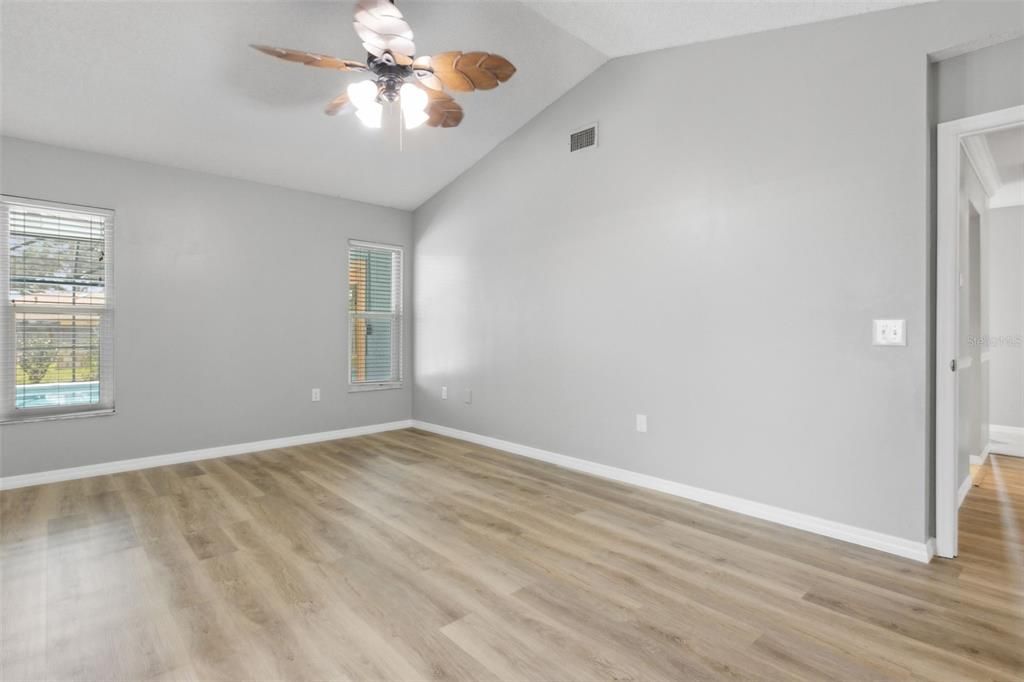 For Sale: $573,000 (4 beds, 2 baths, 2411 Square Feet)