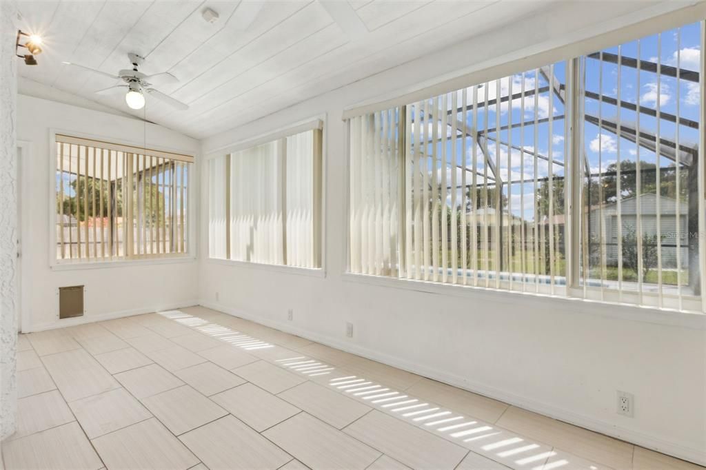 For Sale: $573,000 (4 beds, 2 baths, 2411 Square Feet)