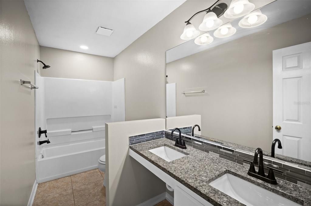 Active With Contract: $272,000 (3 beds, 2 baths, 1536 Square Feet)