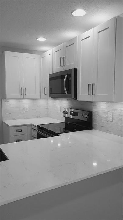 Active With Contract: $272,000 (3 beds, 2 baths, 1536 Square Feet)