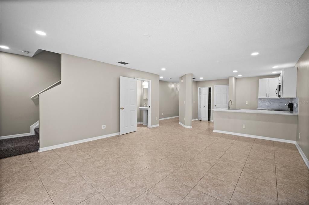 Active With Contract: $272,000 (3 beds, 2 baths, 1536 Square Feet)