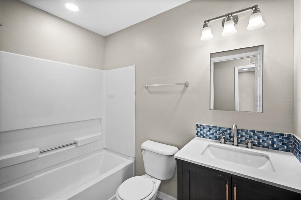 Active With Contract: $272,000 (3 beds, 2 baths, 1536 Square Feet)