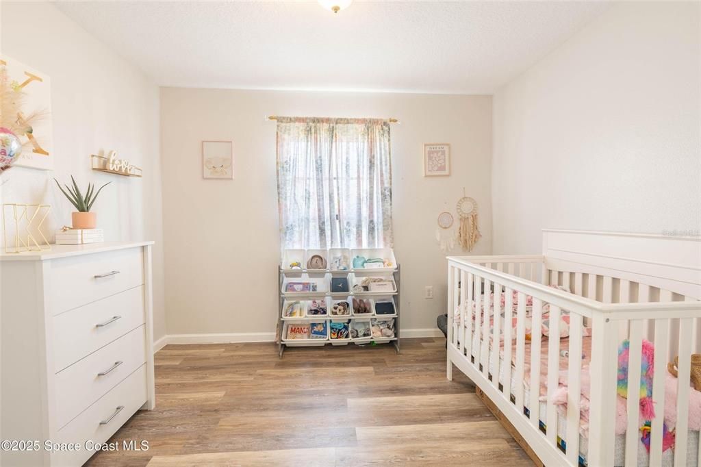 待售: $287,000 (3 贝兹, 2 浴室, 1277 平方英尺)