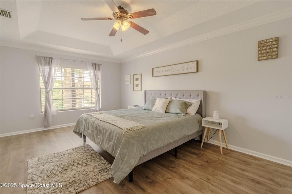 待售: $287,000 (3 贝兹, 2 浴室, 1277 平方英尺)