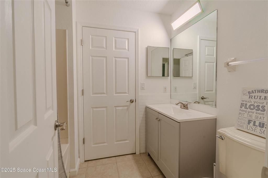 待售: $287,000 (3 贝兹, 2 浴室, 1277 平方英尺)