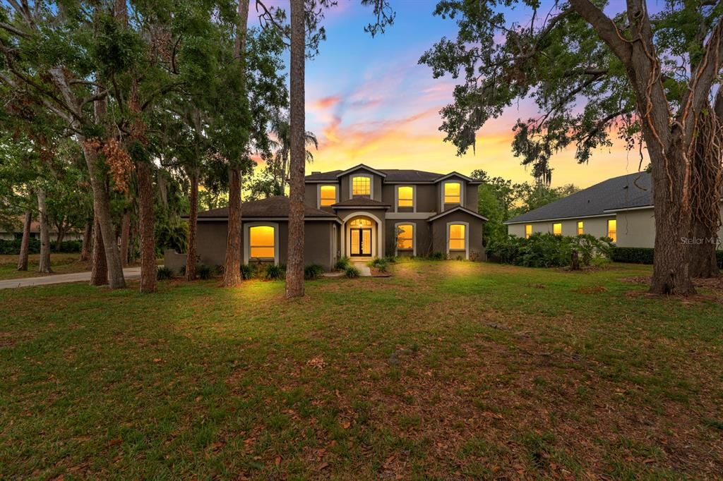 合同活跃: $499,900 (5 贝兹, 3 浴室, 2851 平方英尺)