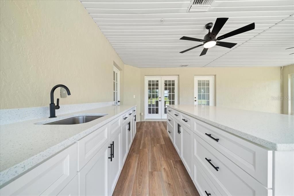 На продажу: $519,900 (4 спален, 2 ванн, 2754 Квадратных фут)