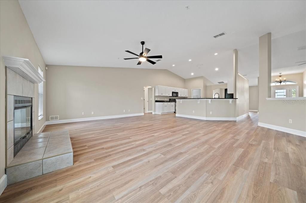 На продажу: $519,900 (4 спален, 2 ванн, 2754 Квадратных фут)