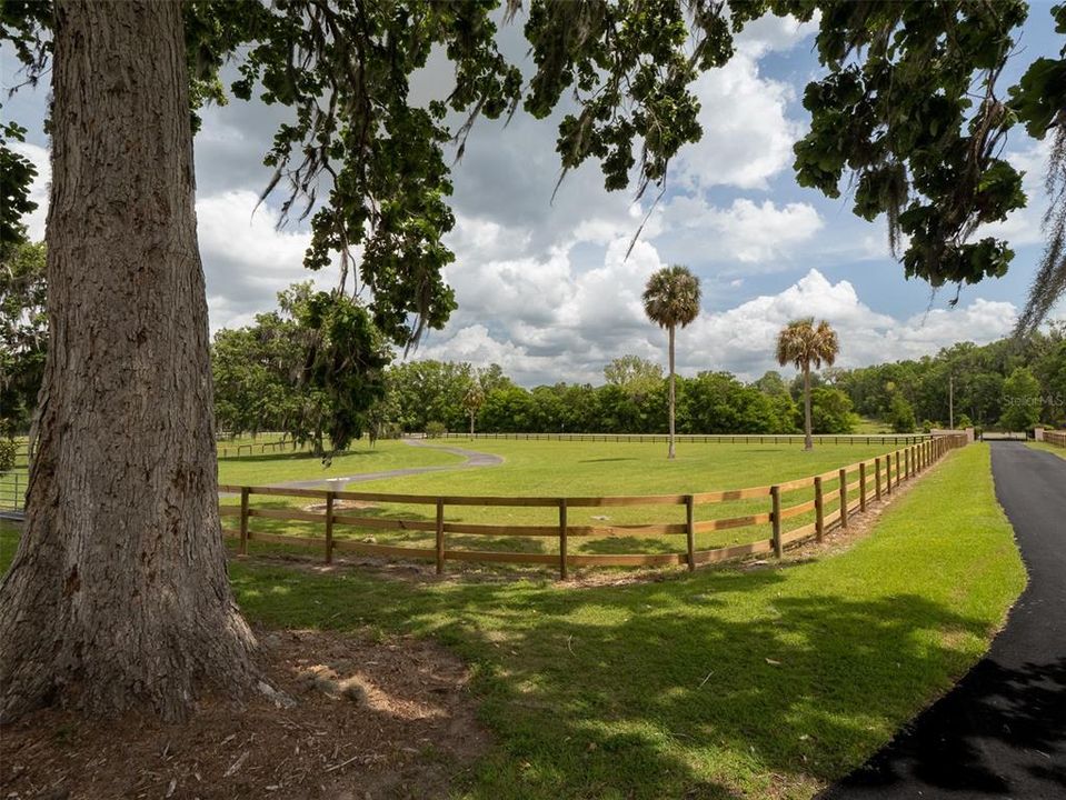 На продажу: $1,595,000 (3 спален, 2 ванн, 2453 Квадратных фут)