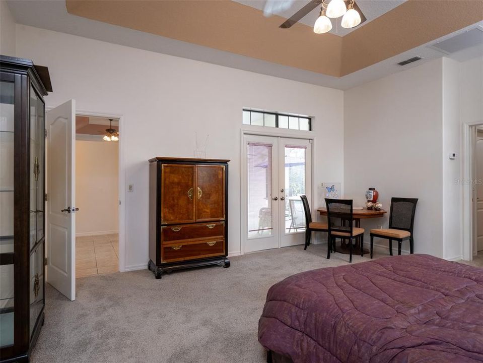 На продажу: $1,595,000 (3 спален, 2 ванн, 2453 Квадратных фут)