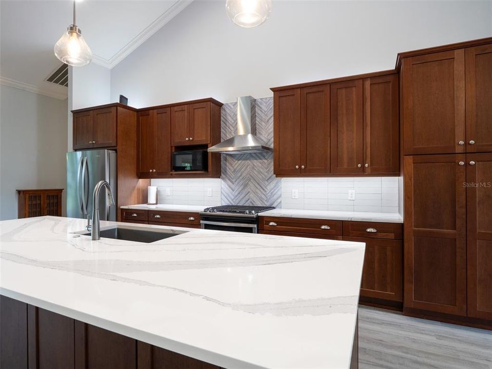 На продажу: $1,595,000 (3 спален, 2 ванн, 2453 Квадратных фут)