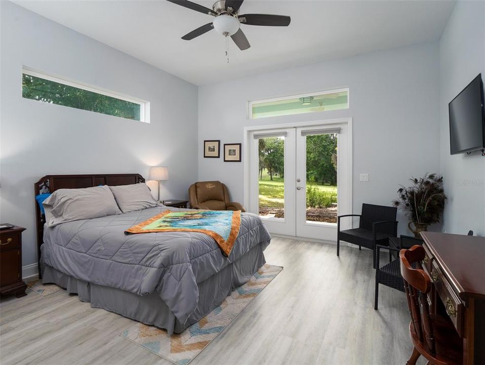 На продажу: $1,595,000 (3 спален, 2 ванн, 2453 Квадратных фут)