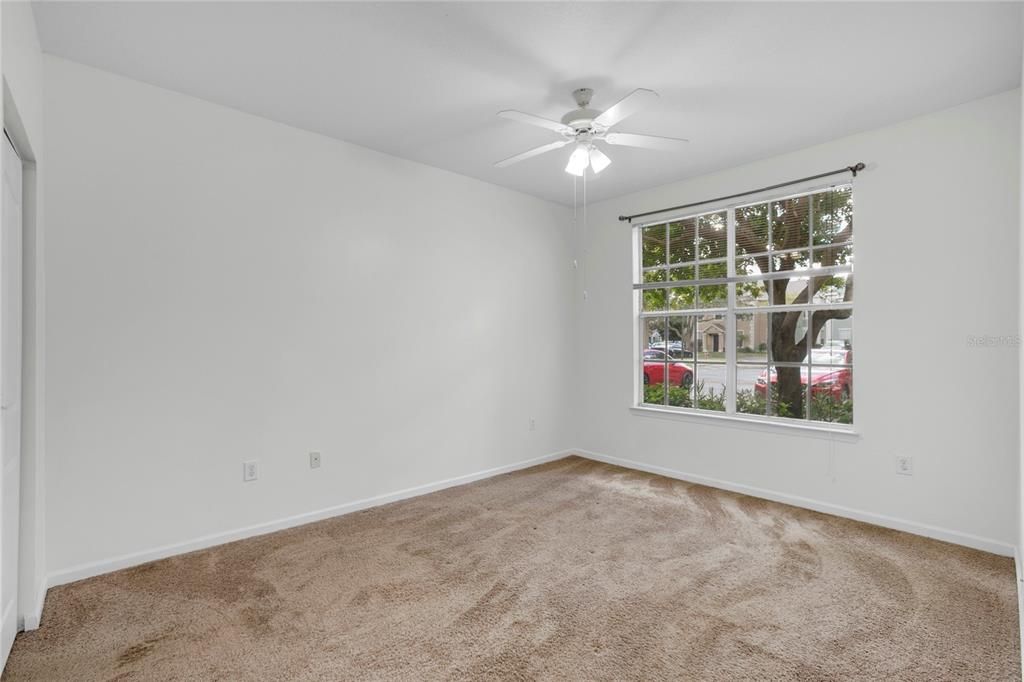 合同活跃: $1,650 (2 贝兹, 2 浴室, 1107 平方英尺)