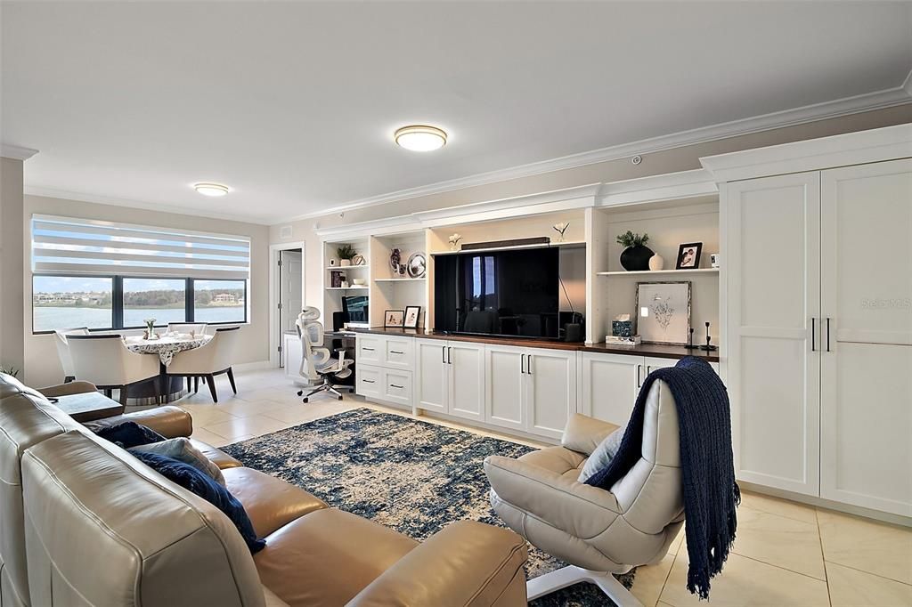 For Sale: $399,000 (3 beds, 3 baths, 1568 Square Feet)