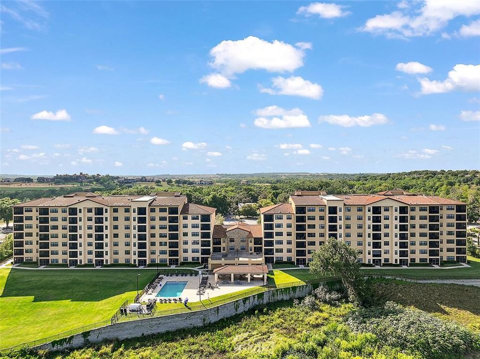 For Sale: $399,000 (3 beds, 3 baths, 1568 Square Feet)