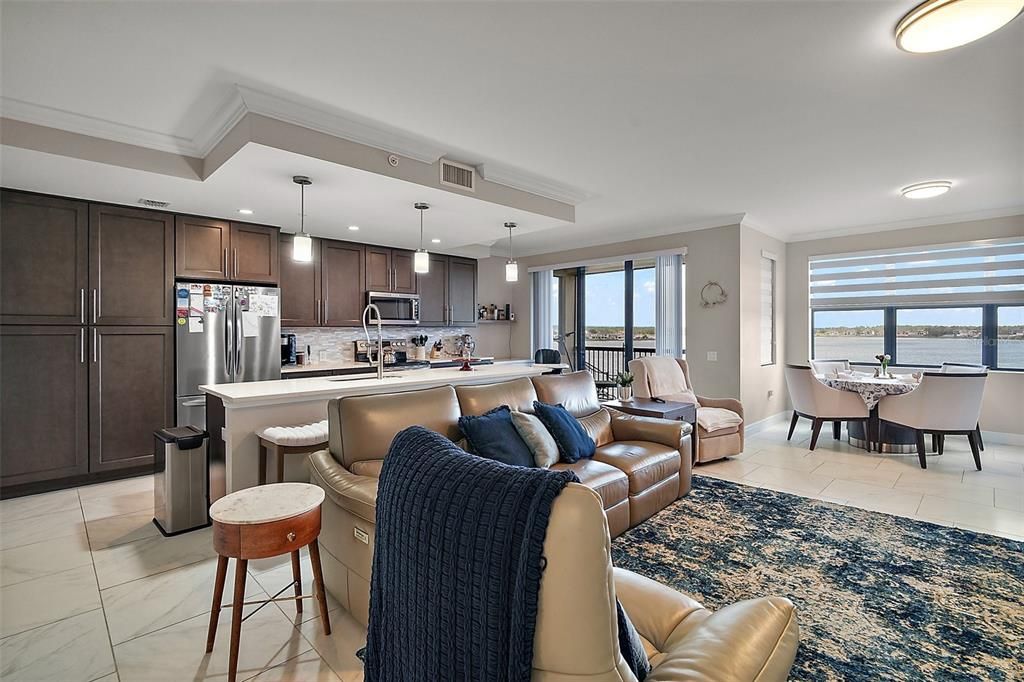 For Sale: $399,000 (3 beds, 3 baths, 1568 Square Feet)