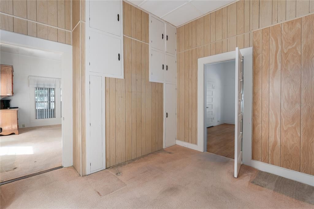 待售: $499,000 (5 贝兹, 3 浴室, 2567 平方英尺)