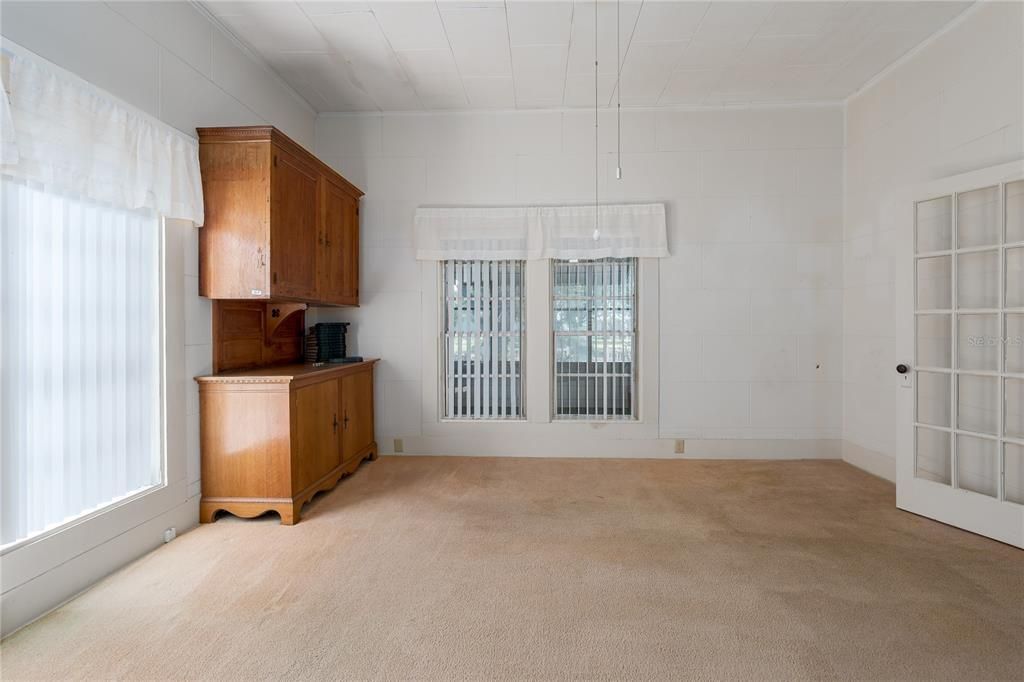 待售: $499,000 (5 贝兹, 3 浴室, 2567 平方英尺)