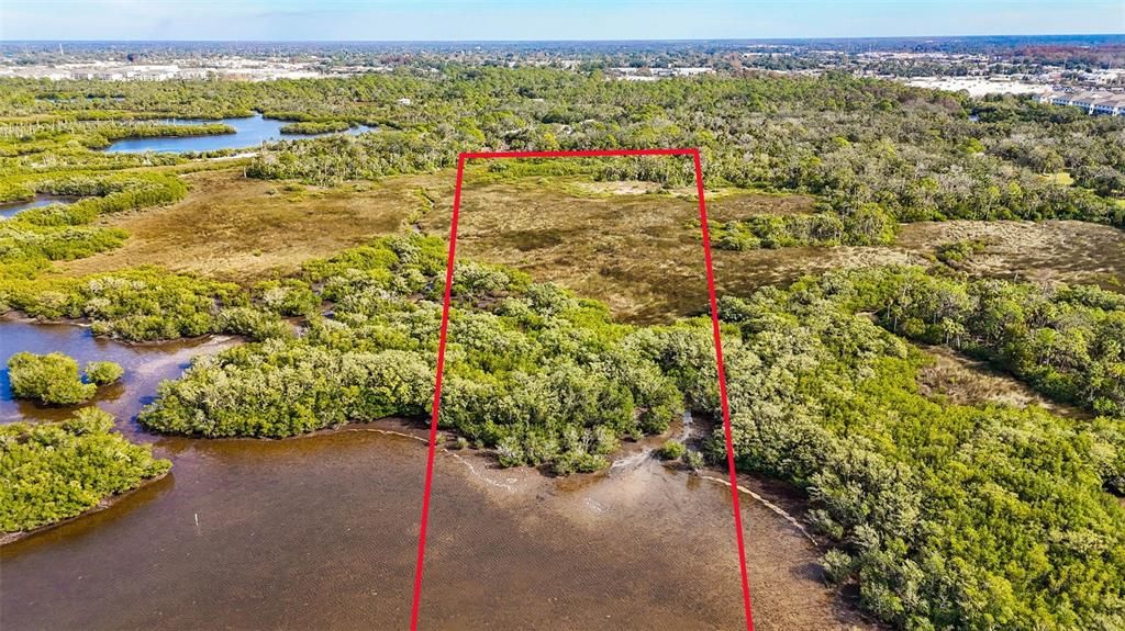 En Venta: $285,000 (5.04 acres)