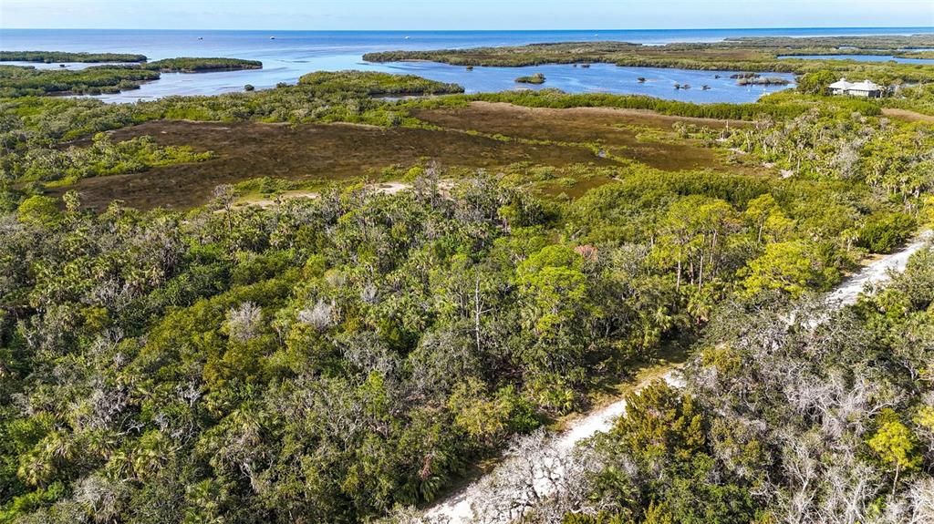 En Venta: $285,000 (5.04 acres)