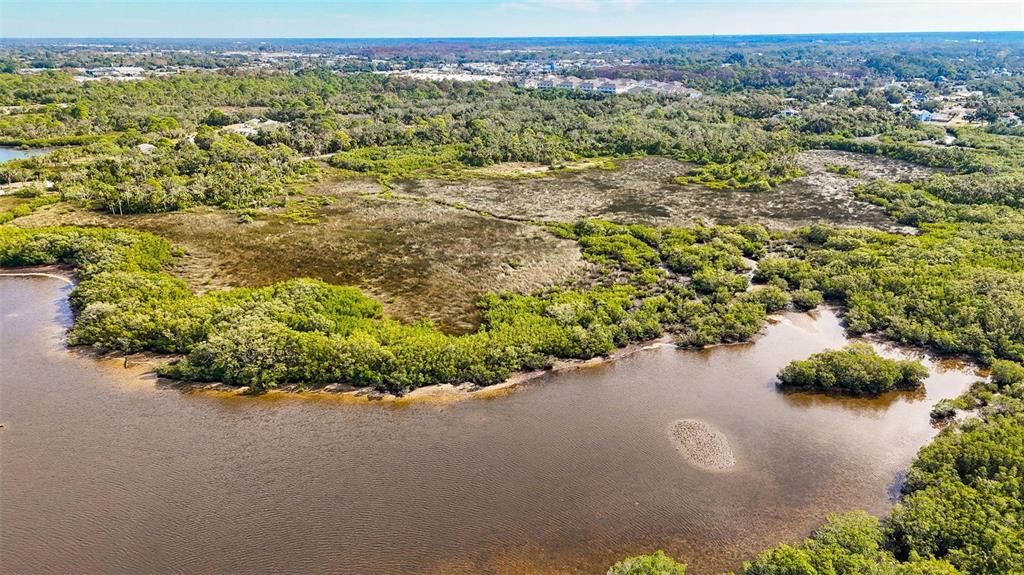 En Venta: $285,000 (5.04 acres)