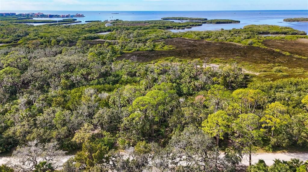 En Venta: $285,000 (5.04 acres)