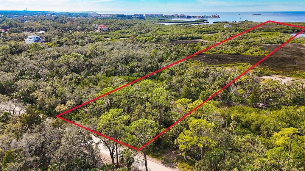 En Venta: $285,000 (5.04 acres)